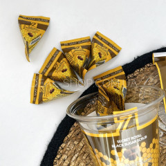 Скраб для обличчя з чорним цукром MAY ISLAND 