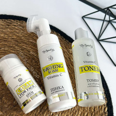 Пінка для вмивання з вітаміном С Top Beauty 