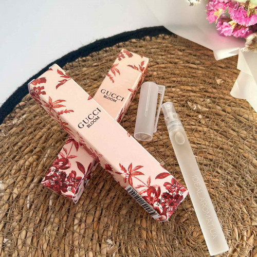 Женский парфюм Gucci Bloom